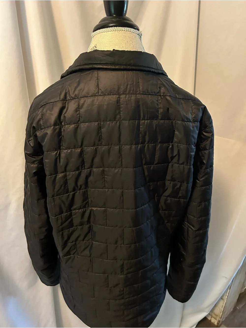 Patagonia Black Quilted Puffer Jacket - Picture 4 of 4